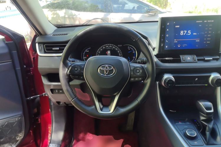 Used Toyota RAV4 2020 Dual-Engine 2.5L E-CVT 4x4 Elite PLUS Edition Steering Wheel