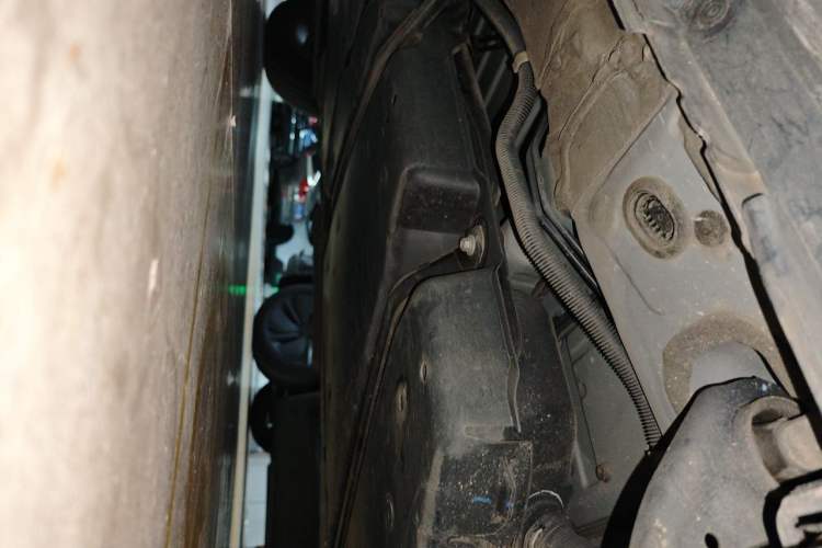 Used Toyota RAV4 2020 Dual-Motor 2.5L E-CVT Four-Wheel Drive Flagship Edition Chassis Rear Left