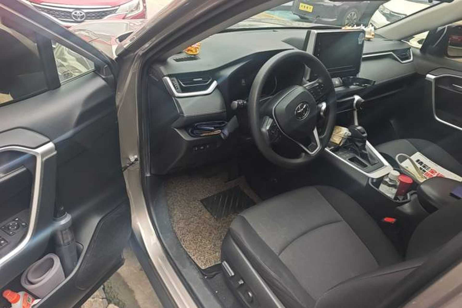 Used Toyota RAV4 2020 2.0L CVT Two-Wheel Drive Fashion Edition Driver Seat