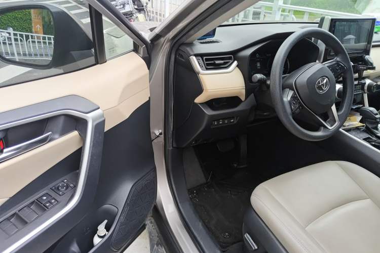 Used Toyota RAV4 2020 Dual-Engine 2.5L E-CVT Two-Wheel Drive Elite Edition Driver Seat
