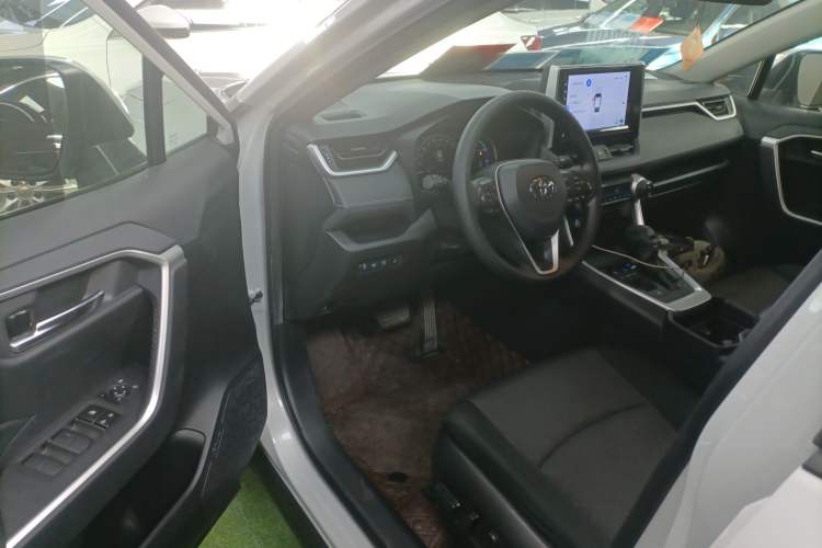 Used Toyota RAV4 2020 Dual-Engine 2.5L E-CVT Two-Wheel Drive Elite Edition Driver Seat