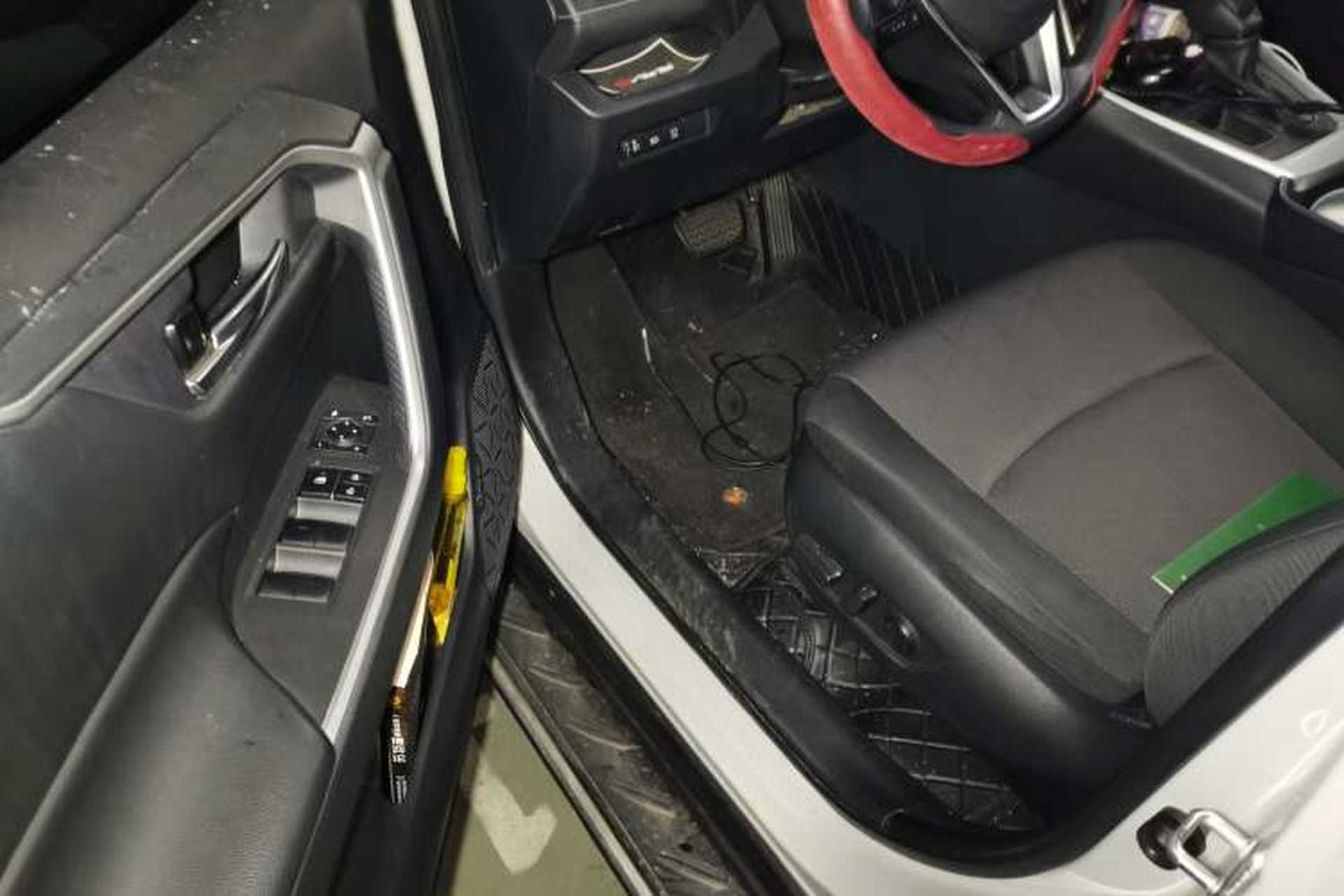 Used Toyota RAV4 2020 2.0L CVT Two-Wheel Drive Fashion Edition Driver Seat