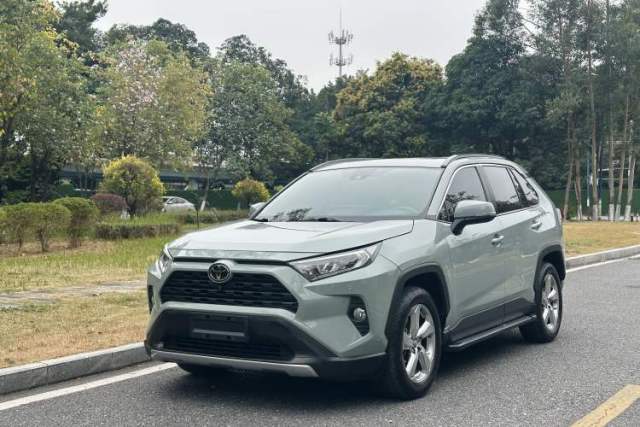 Used Toyota RAV4 2020 2.0L CVT Two-Wheel Drive Fashion PLUS Edition