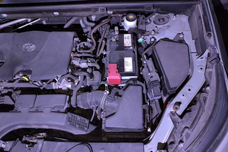 Used Toyota RAV4 2020 2.0L CVT Two-Wheel Drive Fashion Edition Engine Bay Left