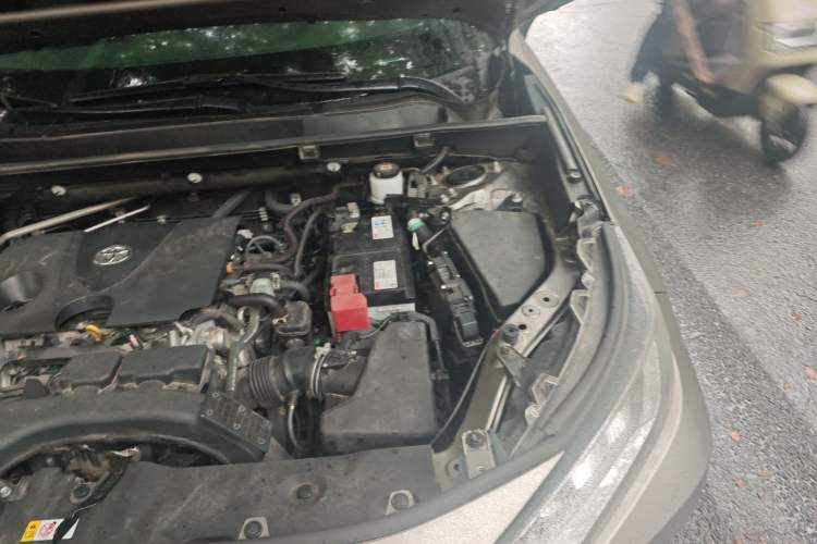 Used Toyota RAV4 2020 2.0L CVT Two-Wheel Drive Fashion PLUS Edition Engine Bay Left
