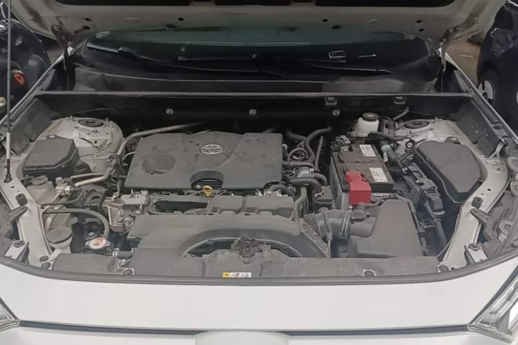 Used Toyota RAV4 2020 2.0L CVT Two-Wheel Drive Prestige Edition Engine Bay