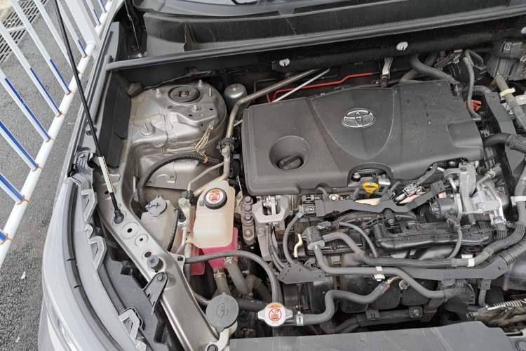 Used Toyota RAV4 2020 Dual-Engine 2.5L E-CVT Two-Wheel Drive Elite Edition Engine Bay Right
