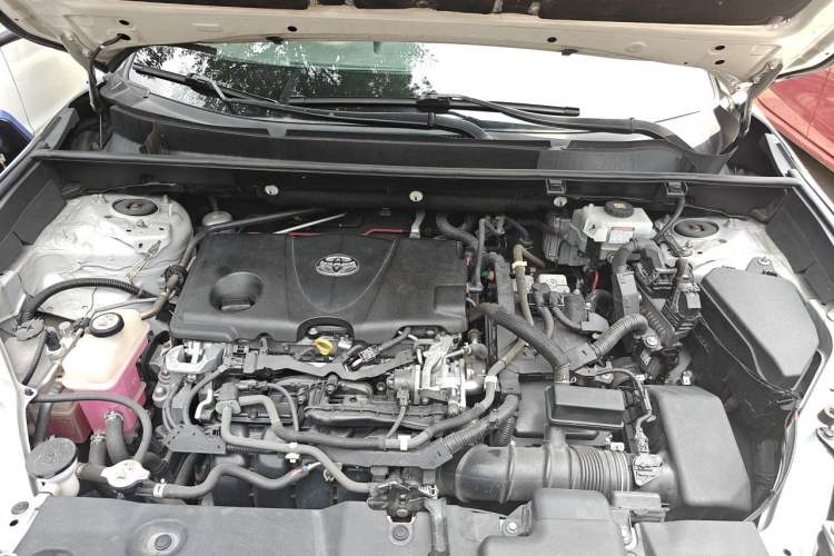 Used Toyota RAV4 2020 Dual-Engine 2.5L E-CVT Two-Wheel Drive Elite Edition Engine Bay