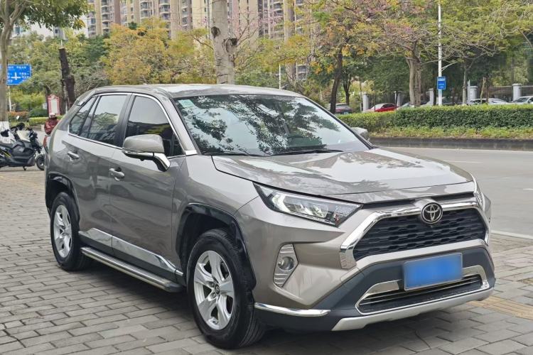 Used Toyota RAV4 2020 2.0L CVT Two-Wheel Drive Urban Edition Exterior 10