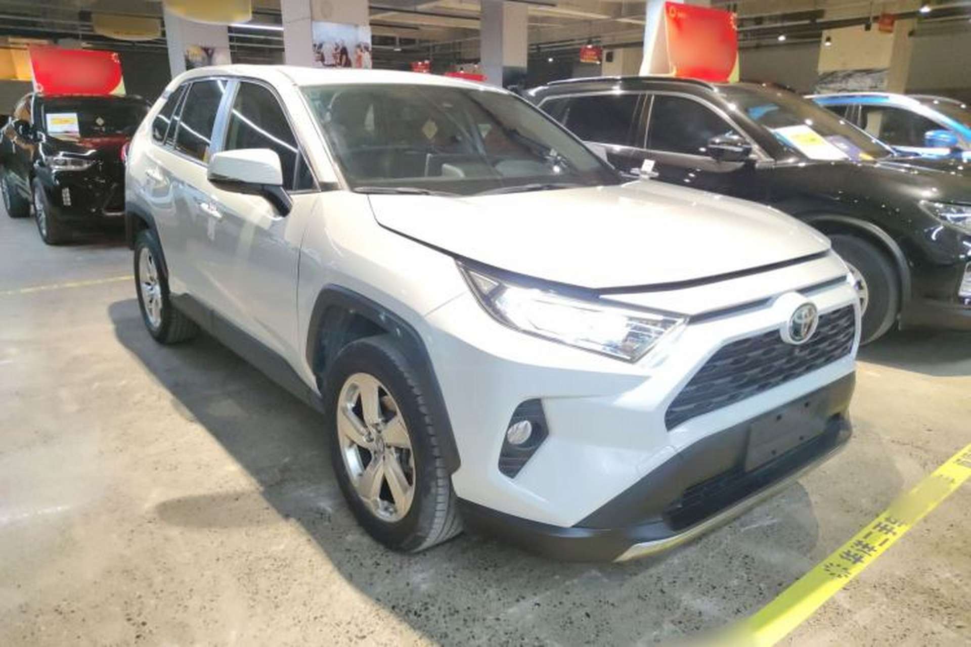 Used Toyota RAV4 2020 2.0L CVT Two-Wheel Drive Fashion PLUS Edition Exterior 2