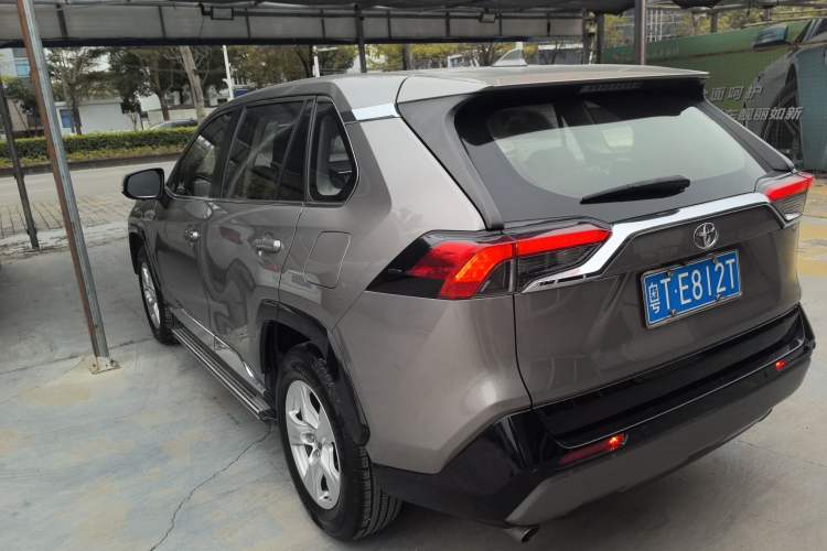 Used Toyota RAV4 2020 2.0L CVT Two-Wheel Drive Urban Edition Exterior 3