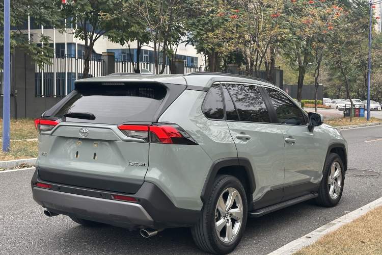 Used Toyota RAV4 2020 2.0L CVT Two-Wheel Drive Fashion PLUS Edition Exterior 8