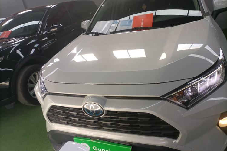 Used Toyota RAV4 2020 Dual-Engine 2.5L E-CVT Two-Wheel Drive Elite Edition Front