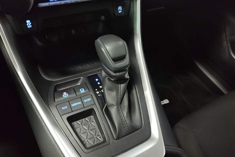 Used Toyota RAV4 2020 2.0L CVT Two-Wheel Drive Urban Edition Gear Lever