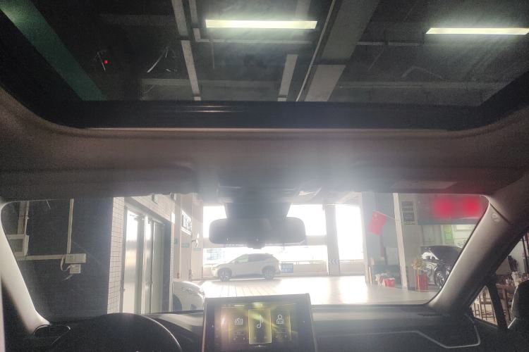 Used Toyota RAV4 2020 2.0L CVT Two-Wheel Drive Fashion PLUS Edition Headliner