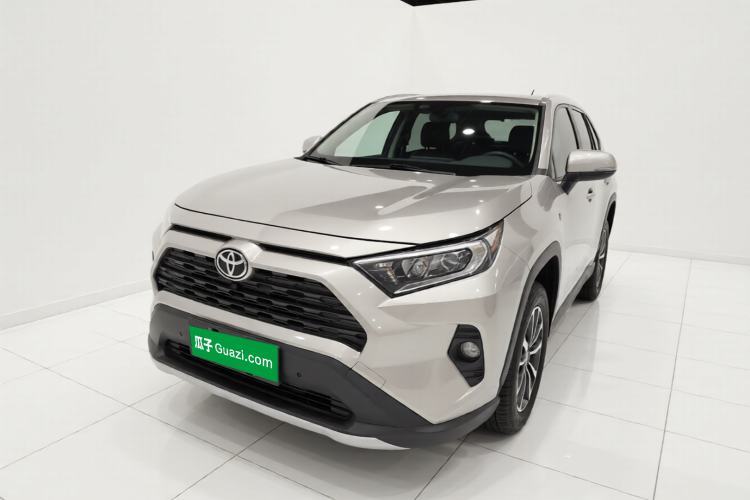 Used Toyota RAV4 2020 2.0L CVT Two-Wheel Drive Fashion Edition Guazi used car, China used car export, Used car for sale, Used cars, Cheapest cars for sale