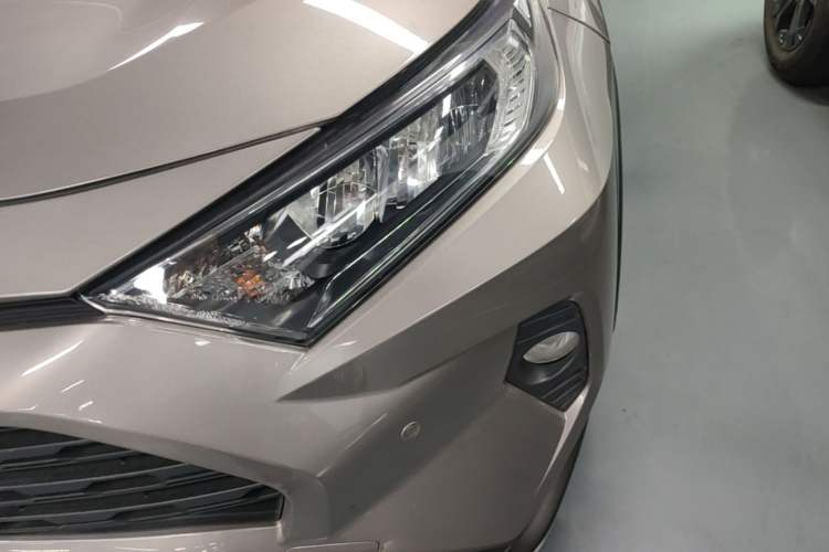 Used Toyota RAV4 2020 2.0L CVT Two-Wheel Drive Urban Edition Left Front Headlight