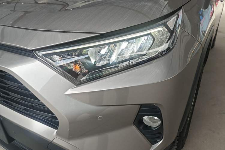Used Toyota RAV4 2020 2.0L CVT Two-Wheel Drive Fashion PLUS Edition Left Front Headlight
