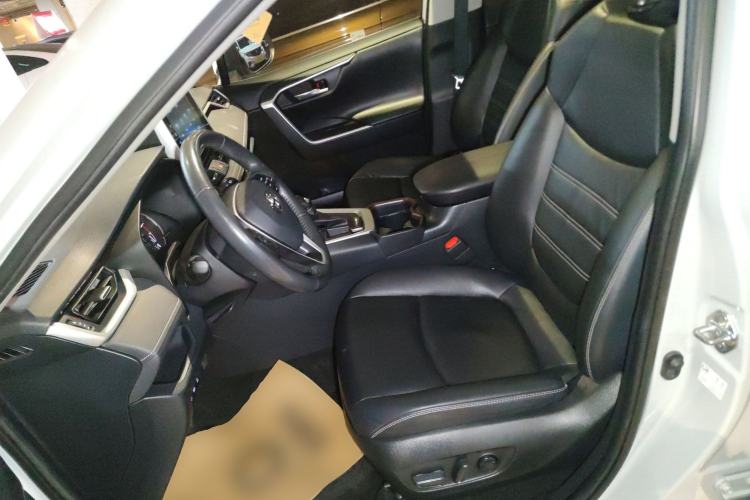 Used Toyota RAV4 2020 2.0L CVT Two-Wheel Drive Fashion PLUS Edition Left Front Seat