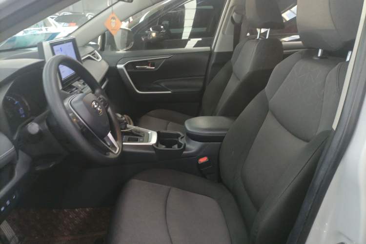 Used Toyota RAV4 2020 Dual-Engine 2.5L E-CVT Two-Wheel Drive Elite Edition Left Front Seat