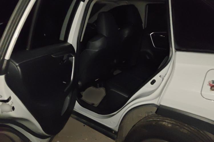Used Toyota RAV4 2020 2.0L CVT Two-Wheel Drive Fashion PLUS Edition Left Rear Seat
