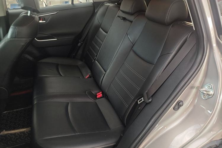 Used Toyota RAV4 2020 2.0L CVT Two-Wheel Drive Fashion PLUS Edition Left Rear Seat