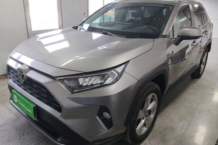 Used Toyota RAV4 2020 2.0L CVT Two-Wheel Drive Fashion Edition Guazi used car, China used car export, Used car for sale, Used  cars, Cheapest cars for sale