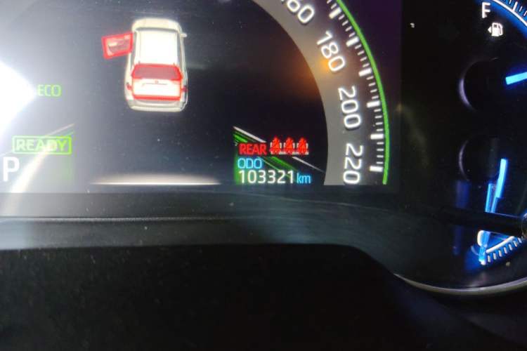 Used Toyota RAV4 2020 Dual-Engine 2.5L E-CVT 4x4 Elite PLUS Edition Odometer Close Up