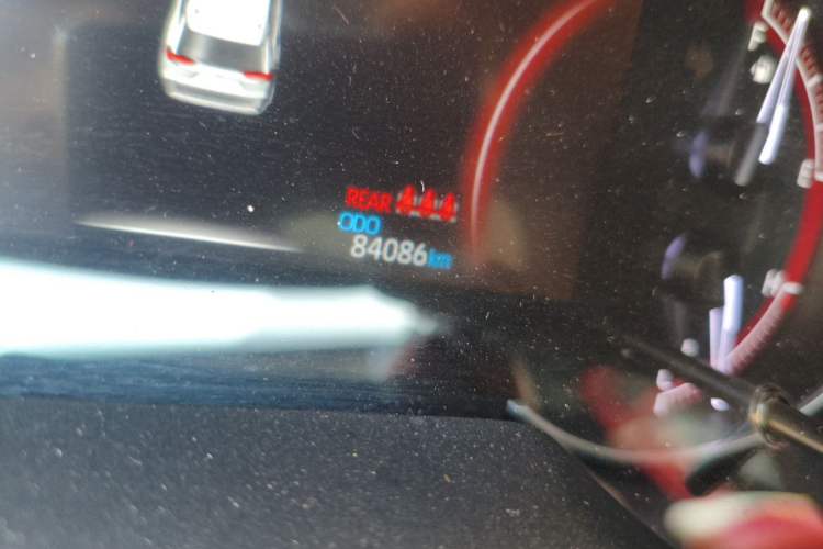 Used Toyota RAV4 2020 2.0L CVT 4x4 Style PLUS Edition Odometer Close Up