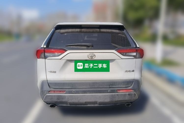 Used Toyota RAV4 2020 2.0L CVT Two-Wheel Drive Fashion Edition Rear