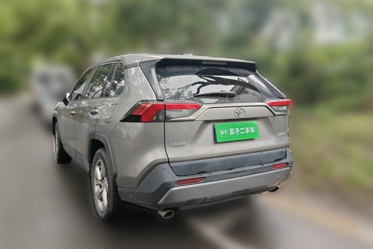 Used Toyota RAV4 2020 2.0L CVT Two-Wheel Drive Fashion PLUS Edition Rear Left 45 Deg