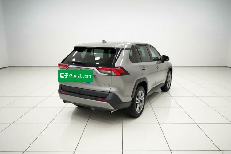 Used Toyota RAV4 2020 2.0L CVT Two-Wheel Drive Fashion PLUS Edition Rear Right 45 Deg