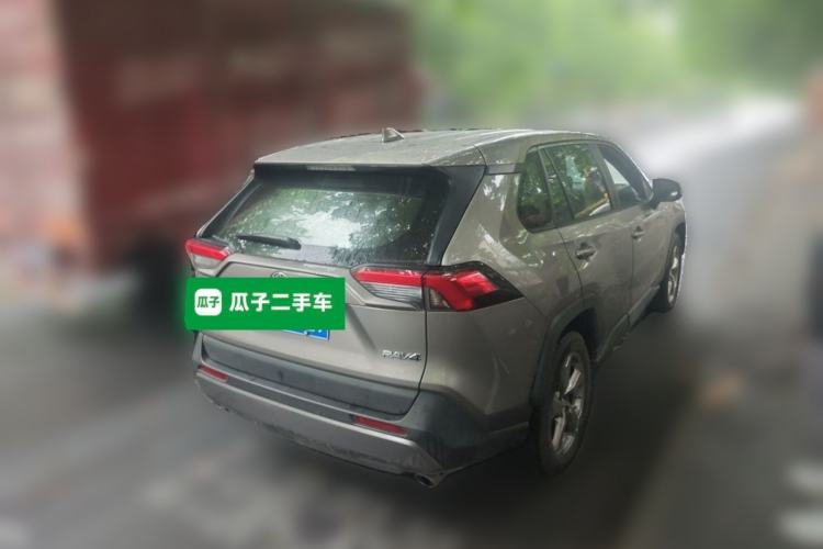 Used Toyota RAV4 2020 2.0L CVT Two-Wheel Drive Fashion PLUS Edition Rear Right 45 Deg