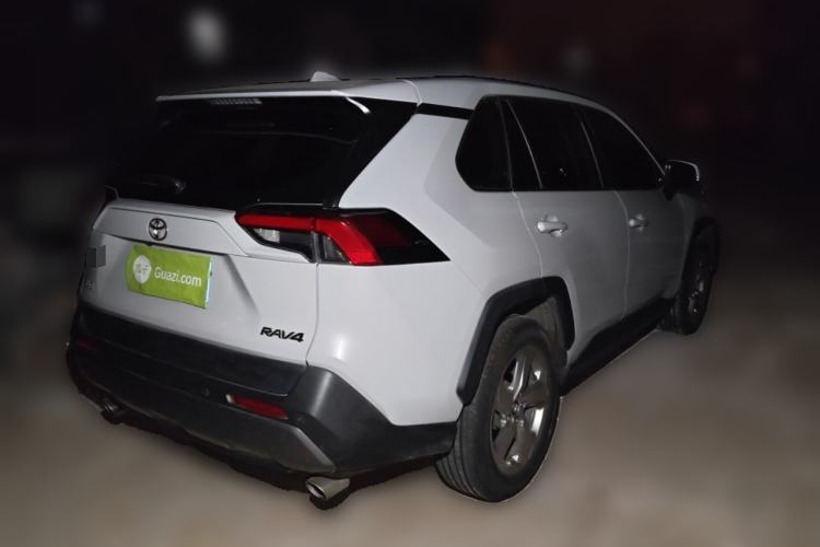 Used Toyota RAV4 2020 2.0L CVT Two-Wheel Drive Fashion PLUS Edition Rear Right 45 Deg