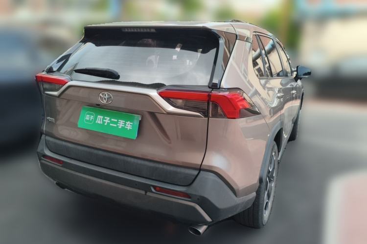 Used Toyota RAV4 2020 2.0L CVT Two-Wheel Drive Prestige Edition Rear Right 45 Deg