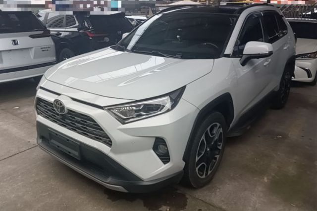 Used Toyota RAV4 2020 2.0L CVT Two-Wheel Drive Prestige Edition