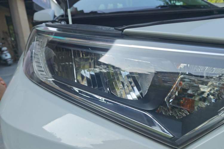 Used Toyota RAV4 2020 2.0L CVT Two-Wheel Drive Fashion Edition Right Front Headlight