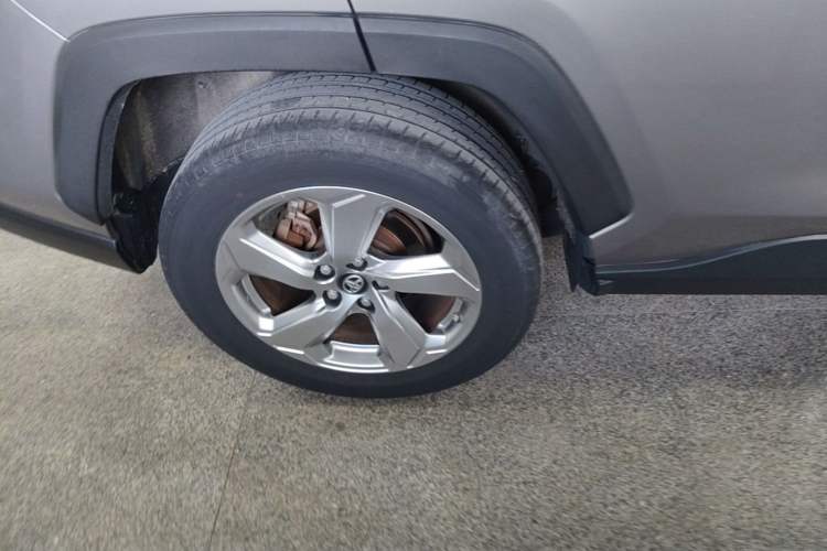 Used Toyota RAV4 2020 2.0L CVT Two-Wheel Drive Fashion Edition Right Rear Wheel Hub