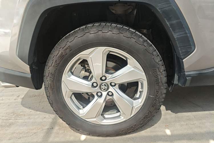 Used Toyota RAV4 2020 2.0L CVT Two-Wheel Drive Fashion PLUS Edition Right Rear Wheel Hub
