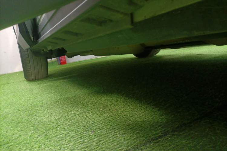 Used Toyota RAV4 2020 Dual-Engine 2.5L E-CVT Two-Wheel Drive Elite Edition Right Side Sill