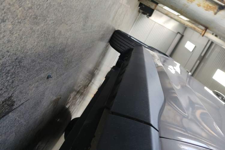 Used Toyota RAV4 2020 2.0L CVT Two-Wheel Drive Fashion Edition Right Side Sill