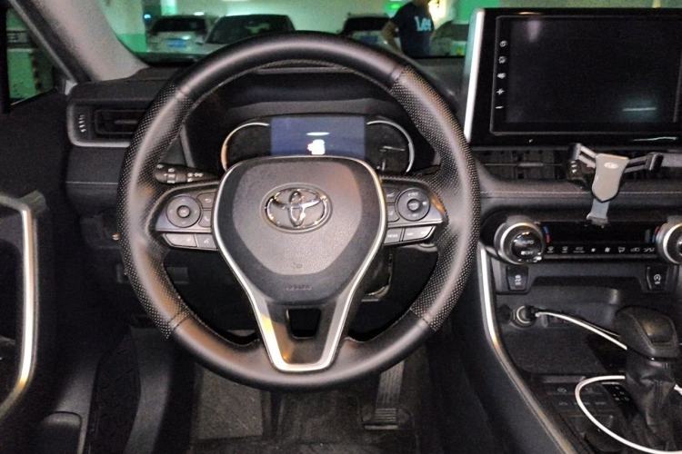 Used Toyota RAV4 2020 2.0L CVT Two-Wheel Drive Fashion Edition Steering Wheel