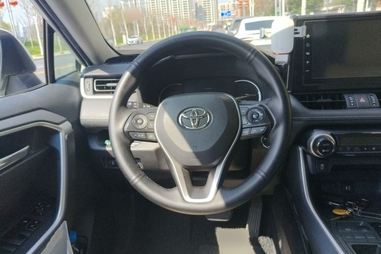 Used Toyota RAV4 2020 2.0L CVT Two-Wheel Drive Fashion Edition Steering Wheel