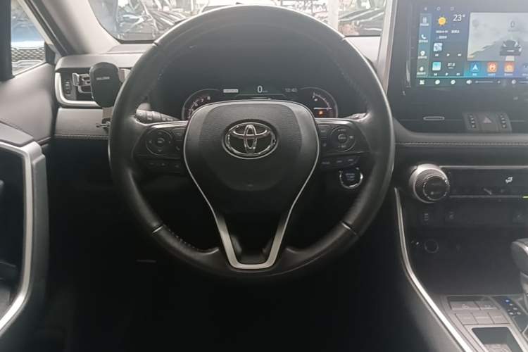 Used Toyota RAV4 2020 2.0L CVT Two-Wheel Drive Prestige Edition Steering Wheel