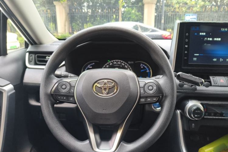 Used Toyota RAV4 2020 Dual-Engine 2.5L E-CVT Two-Wheel Drive Elite Edition Steering Wheel