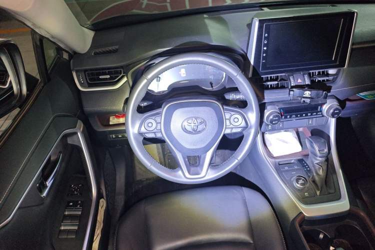 Used Toyota RAV4 2020 Dual-Motor 2.5L E-CVT Four-Wheel Drive Flagship Edition Steering Wheel