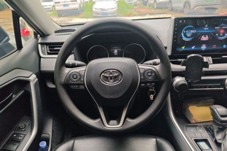 Used Toyota RAV4 2020 2.0L CVT Two-Wheel Drive Urban Edition Steering Wheel