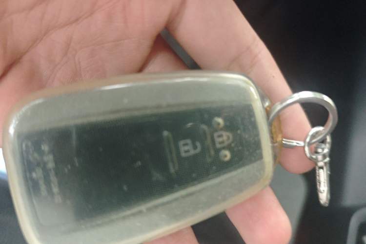 Used Toyota RAV4 2020 2.0L CVT Two-Wheel Drive Fashion PLUS Edition Vehicle Key