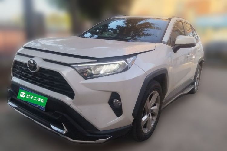 Toyota RAV4 2020 2.0L CVT Two-Wheel Drive Fashion Edition usado Guazi used car, China used car export, Used car for sale, Used cars, Cheapest cars for sale