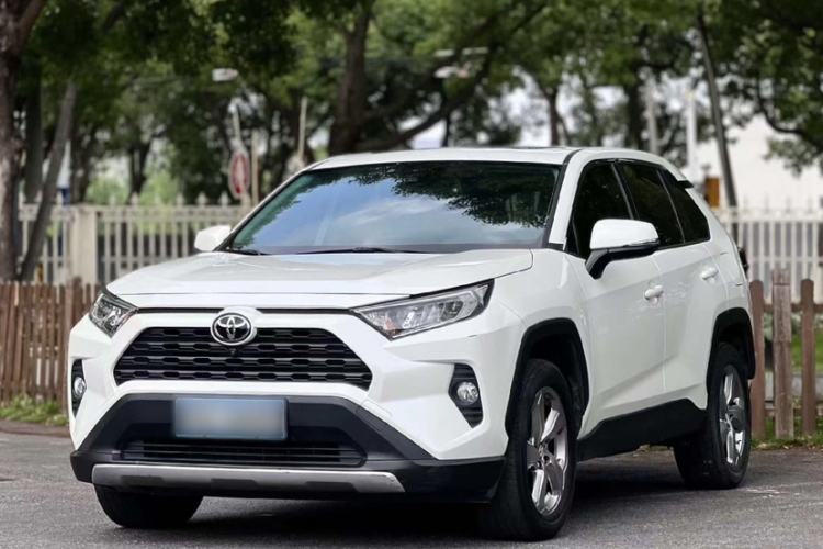 Used Toyota RAV4 2020 2.0L CVT Two-Wheel Drive Fashion PLUS Edition Guazi used car, China used car export, Used car for sale, Used  cars, Cheapest cars for sale